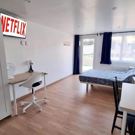 Studio En Rez De Jardin Avec Terrasse Privee - Le Petit Chateau Avesnois - Tv - Wifi - Logement Complet Avesnes-sur-Helpe Εξωτερικό φωτογραφία